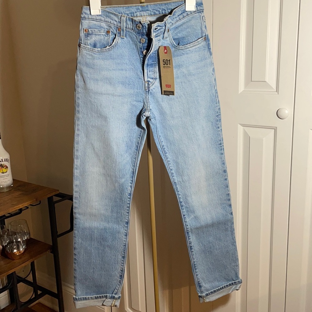 Levi’s Straight Jeans!